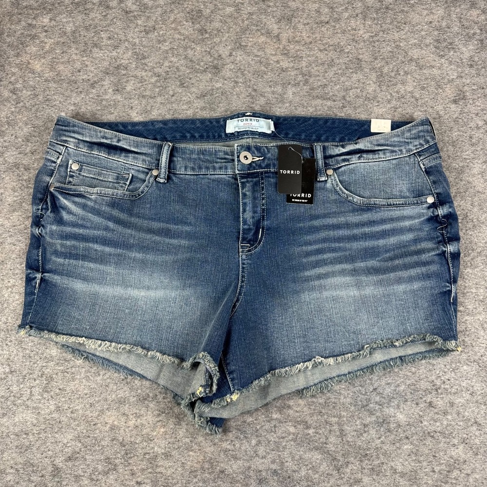 Torrid‎ Cut-Off Shorts 4" Forget Me Not Denim Blue Womens 22